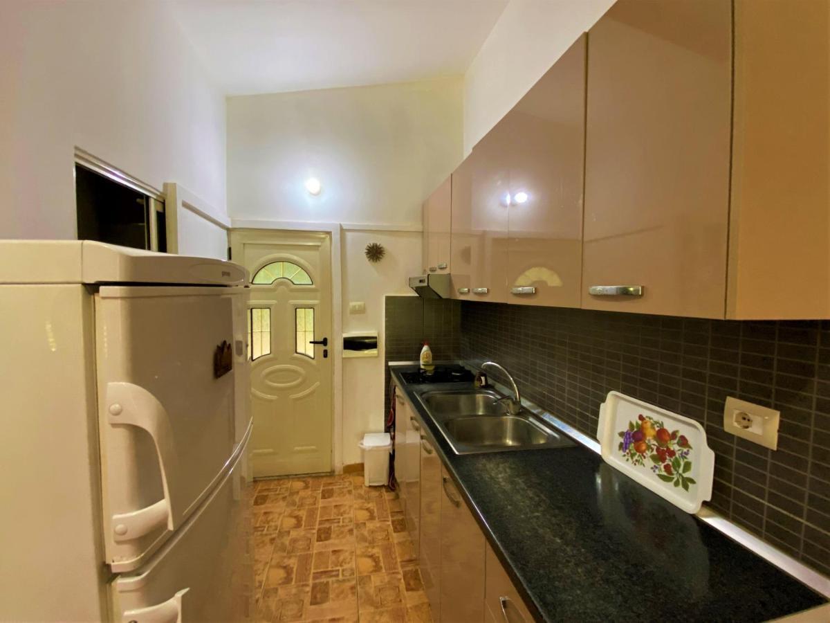 Ramo'S Green Beachside Retreat - Cozy 2 Bedroom Home Vlora Kültér fotó
