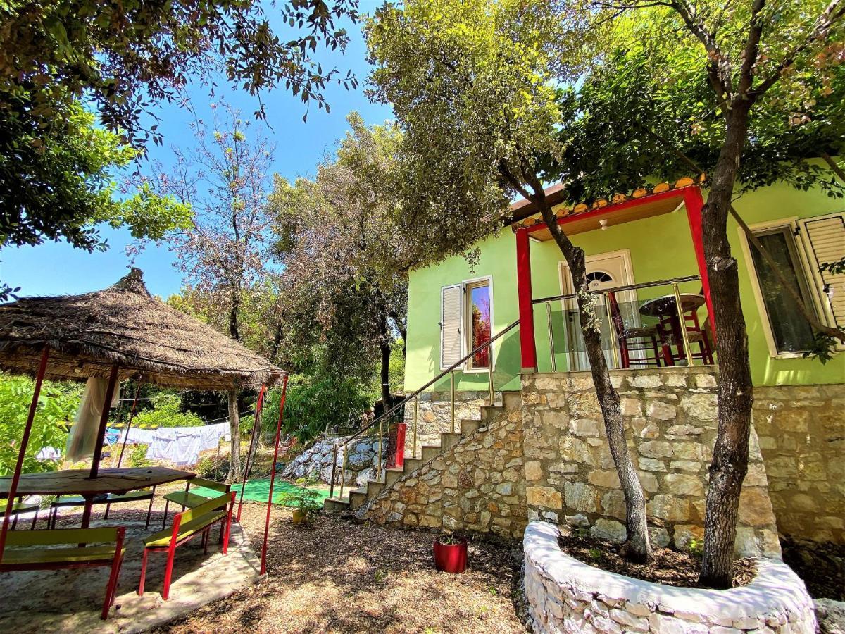 Ramo'S Green Beachside Retreat - Cozy 2 Bedroom Home Vlora Kültér fotó